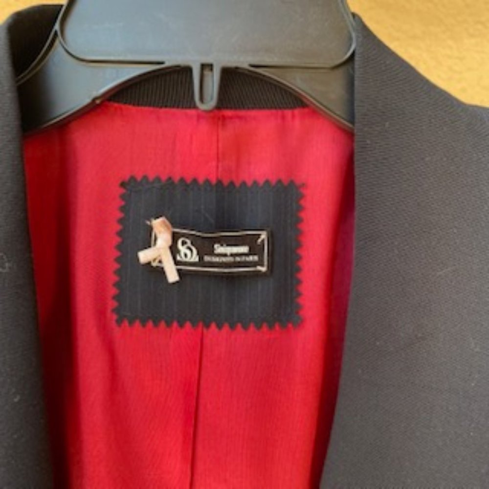 Blazer - Picture 2 of 10
